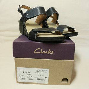 Clarks Alto Disco black wedge sandal size 6.5